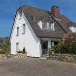 Haus Möwe Jonathan mit Parkplatz