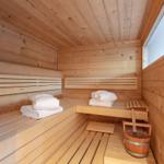 Sauna und Wellness-Bereich...