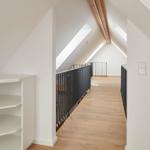 Flur 2. Stock Loft...