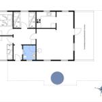 Die Wohnung hat drei Schlafzimmer, eine Küche und eine überdachte Terrasse.
