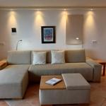 Wohn- und Schlafzimmer mit Schlafcouch / Sitzecke
