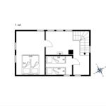 Erdgeschossplan mit zwei Schlafzimmern, Bad und Treppe zur oberen Etage.