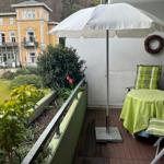 Süd-Balkon mit Möblierung