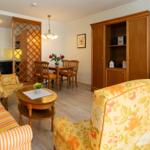 Wohn-Essbereich mit Flatscreen-TV im ussf102, Seehof 102,Strandpromenade 9-10 auf Usedom