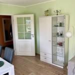 Essbereich mit Wohnzimmerschrank