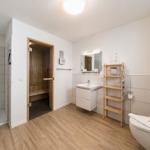 Badezimmer mit Dusche im sinf48-6-N, Nordsee-Resort Friesland, Mellumweg 1 in Schillig
