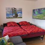 Couch bietet sich auch als Schlafsofa an