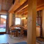 Blick in den offenen Wohnraum