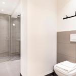 Badezimmer: Dusche, WC