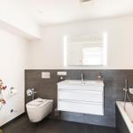 Badezimmer 2: Regendusche, WC