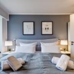 Schlafzimmer 1: Doppelbett (180x200), Smart-TV (Netflix-fähig)