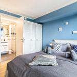 Schlafzimmer 2: Doppelbett, TV, Beamer