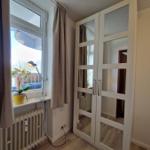 Schlafzimmer m Schrank