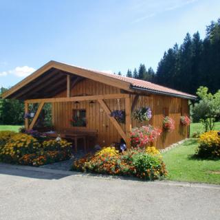 Ferienhaus "Waldeck" im bayerischen Wald - alleinstehendes Holzhaus am Waldrand gelegen (Einöde) - Röhrnbach