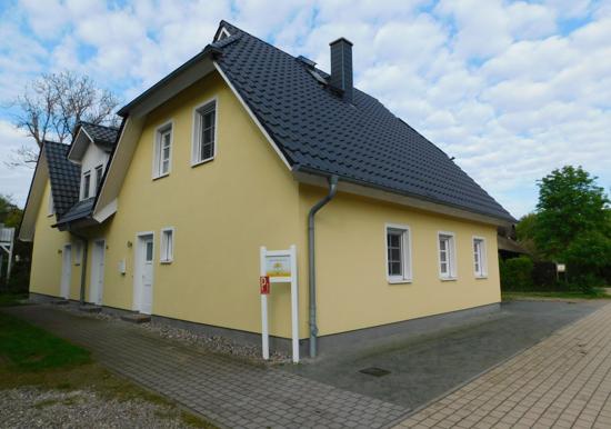 1071502