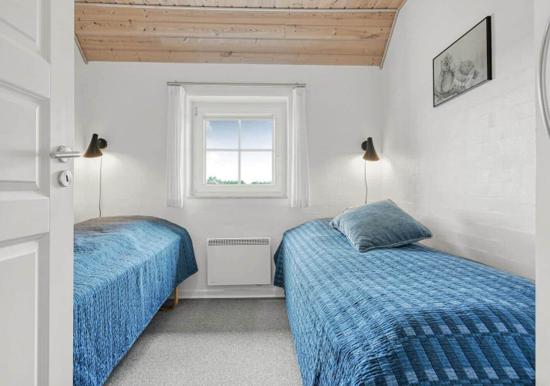 Image 25